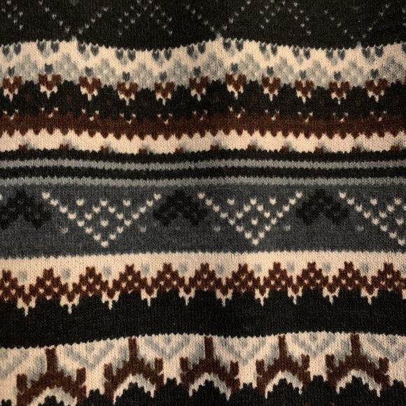 Women's Short Nordic Look Skirt - Picture 2 of 6